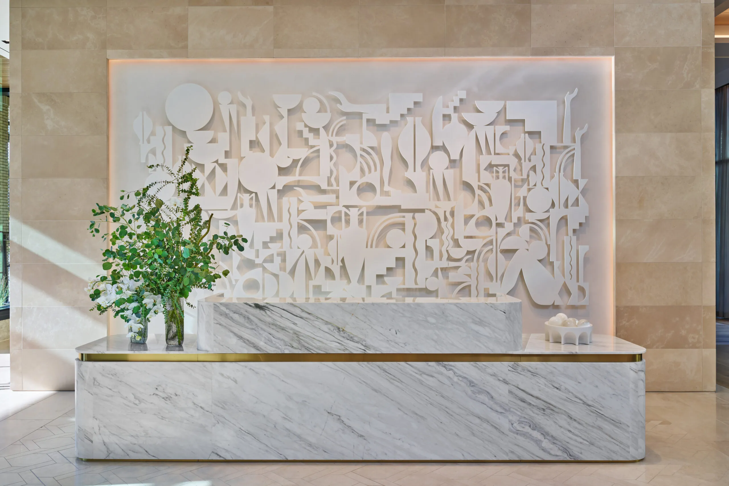https://thecrescenthotelfortworth.com/wp-content/uploads/2024/08/Lobby-scaled.jpg