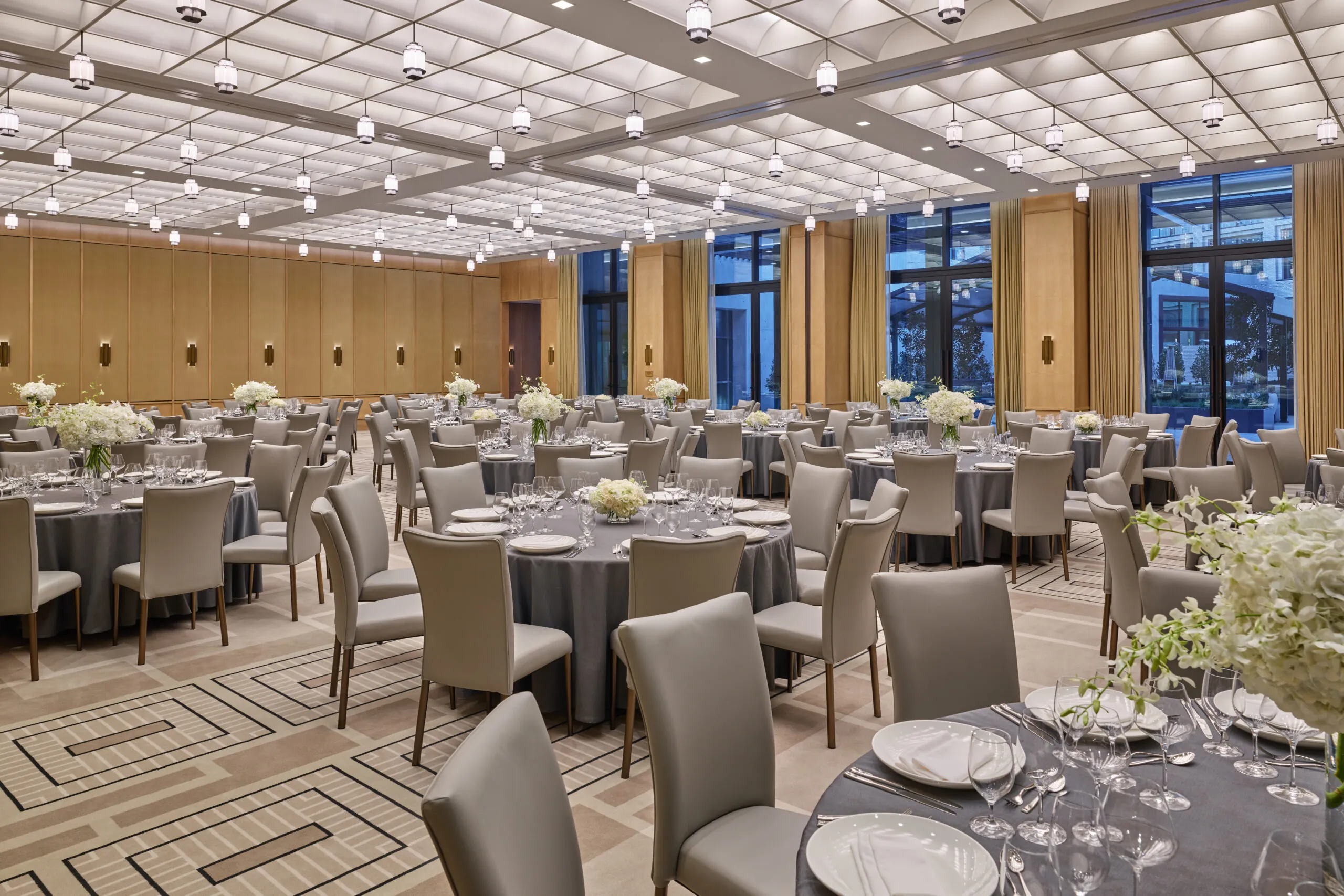 https://thecrescenthotelfortworth.com/wp-content/uploads/2025/08/Crescent-Ft-Worth_ballroomsocial1_86302-scaled.jpg